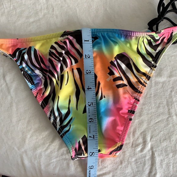 Roxy Multicolour String Bikini Set - Picture 10 of 10
